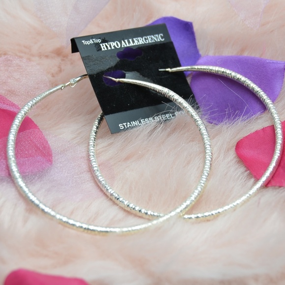 Hoop Earrings - Picture 1 of 1